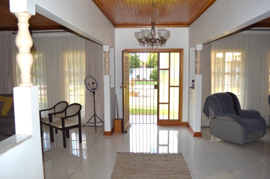 4 Bedroom Property for Sale in Flamwood North West